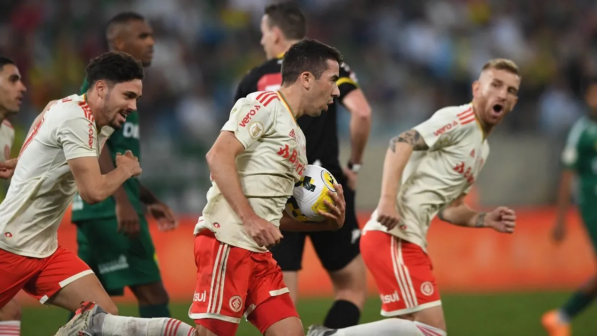 Мельгар — Интернасьональ прогноз на матч Южноамериканского кубка 5 августа: ставки и коэффициенты на игру