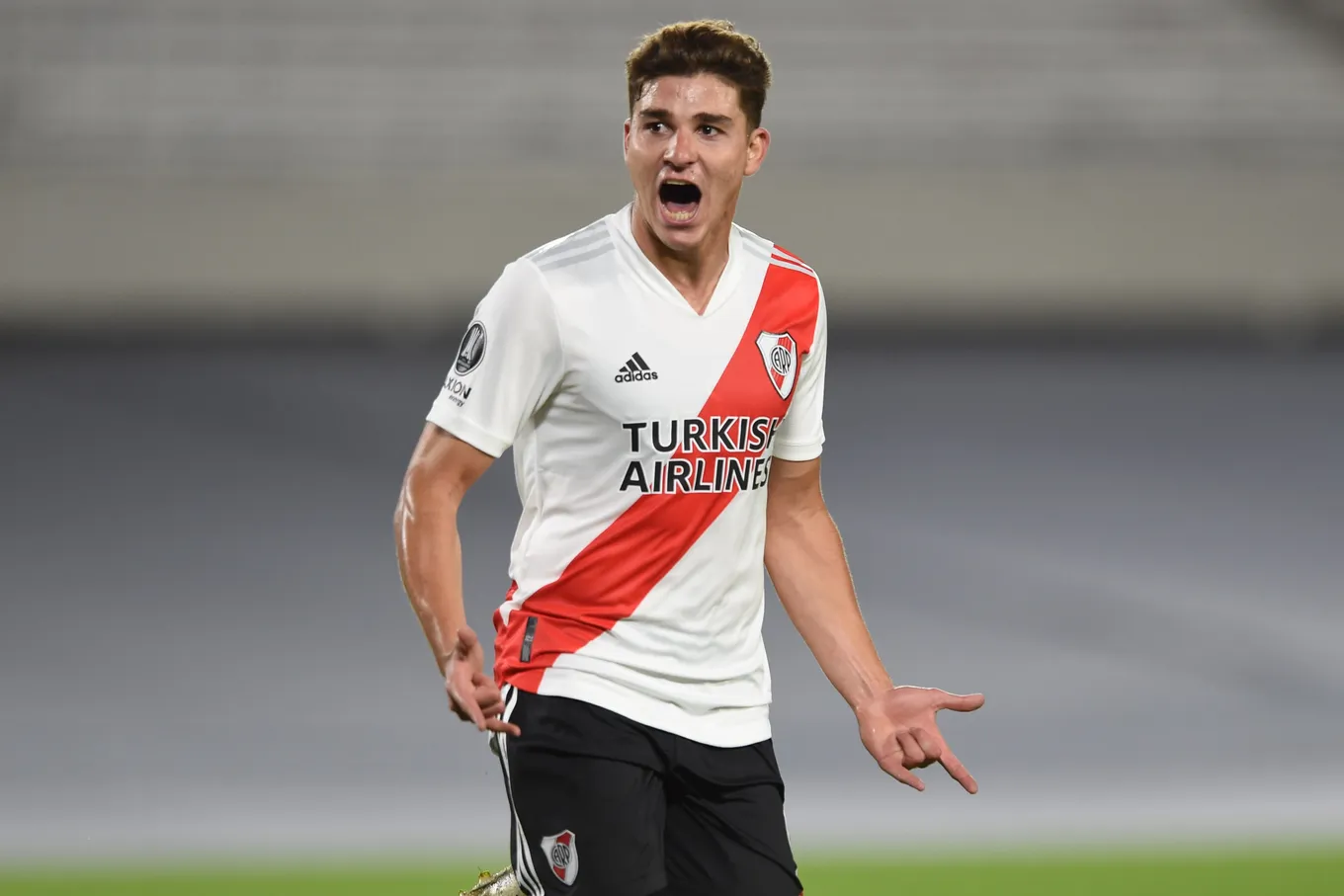 Альварес