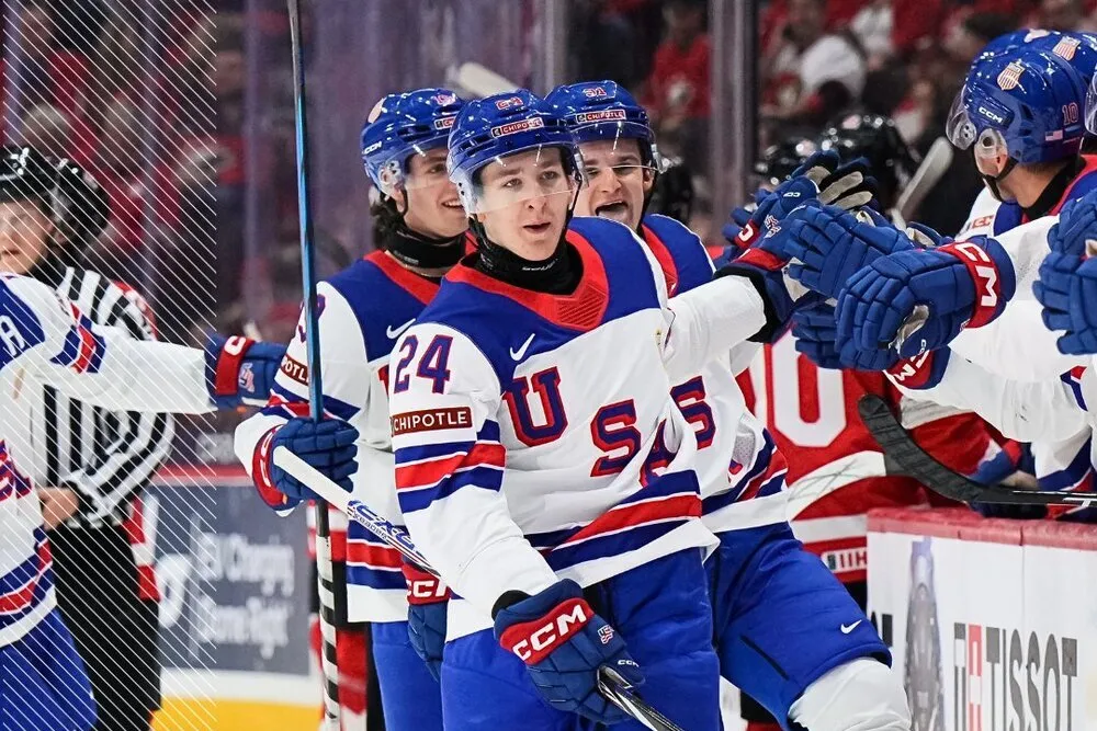 Сборная США U20 вышла в плей-офф с первого места в группе. Фото: ИИХФ