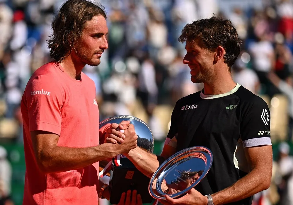Стефанос Циципас и Каспер Рууд. Фото: ATP