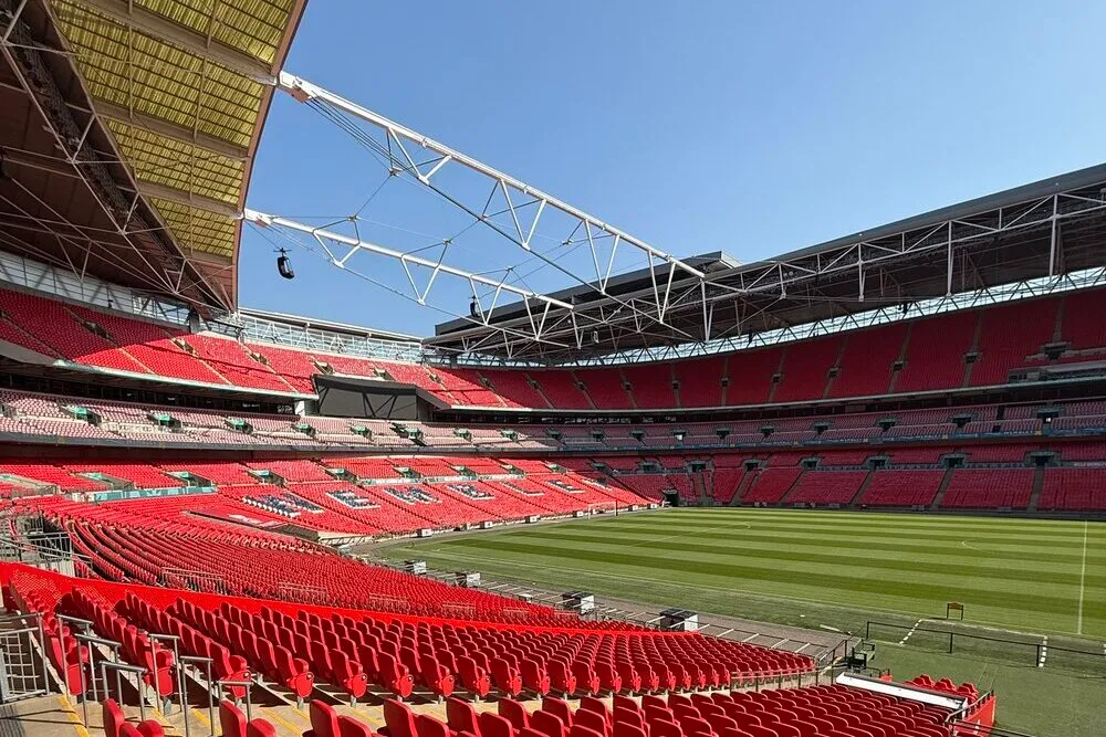 Нынешний стадион был открыт в 2007 году на месте оригинального «Уэмбли». Фото: Wembley Stadium