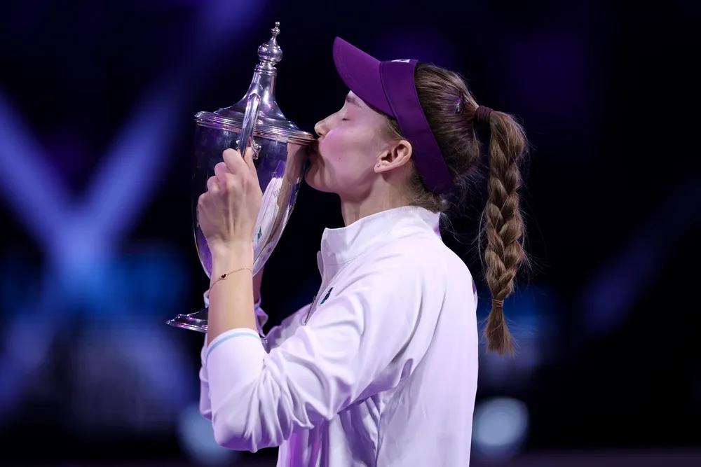 Елена Рыбакина впервые выиграла WTA Finals. Фото: WTA