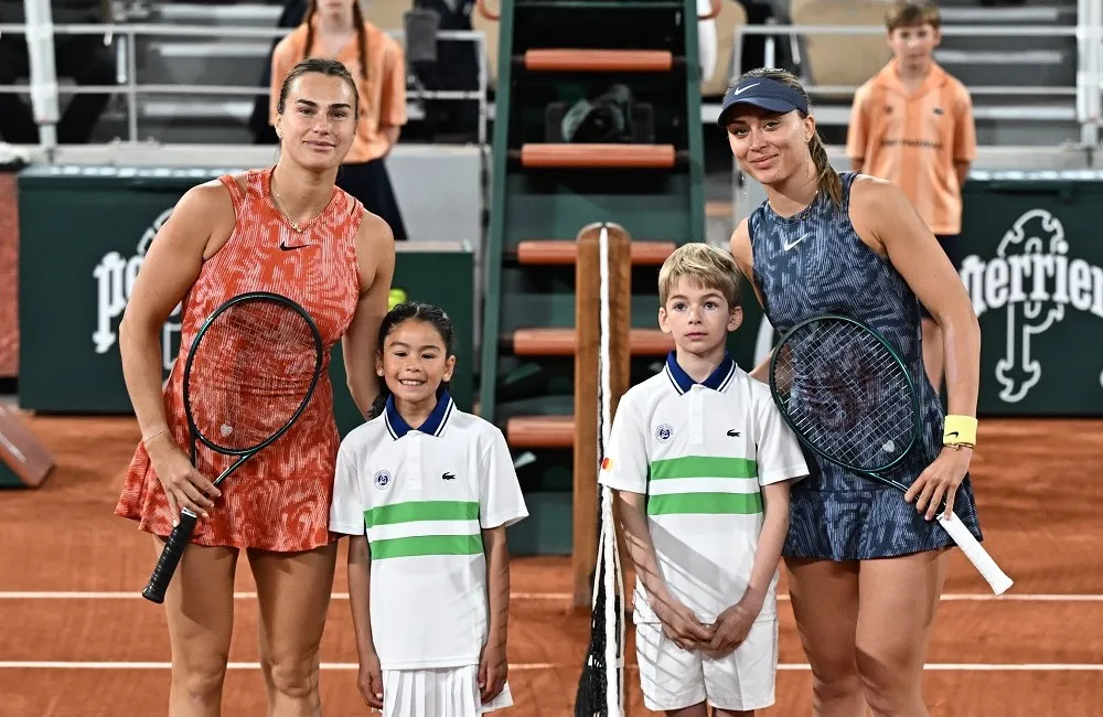 Арина Соболенко и Паула Бадоса. Фото: WTA