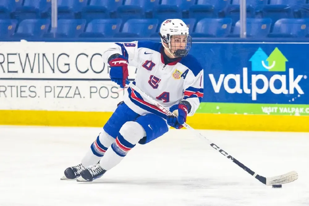 Тедди Стига. Фото: USA Hockey