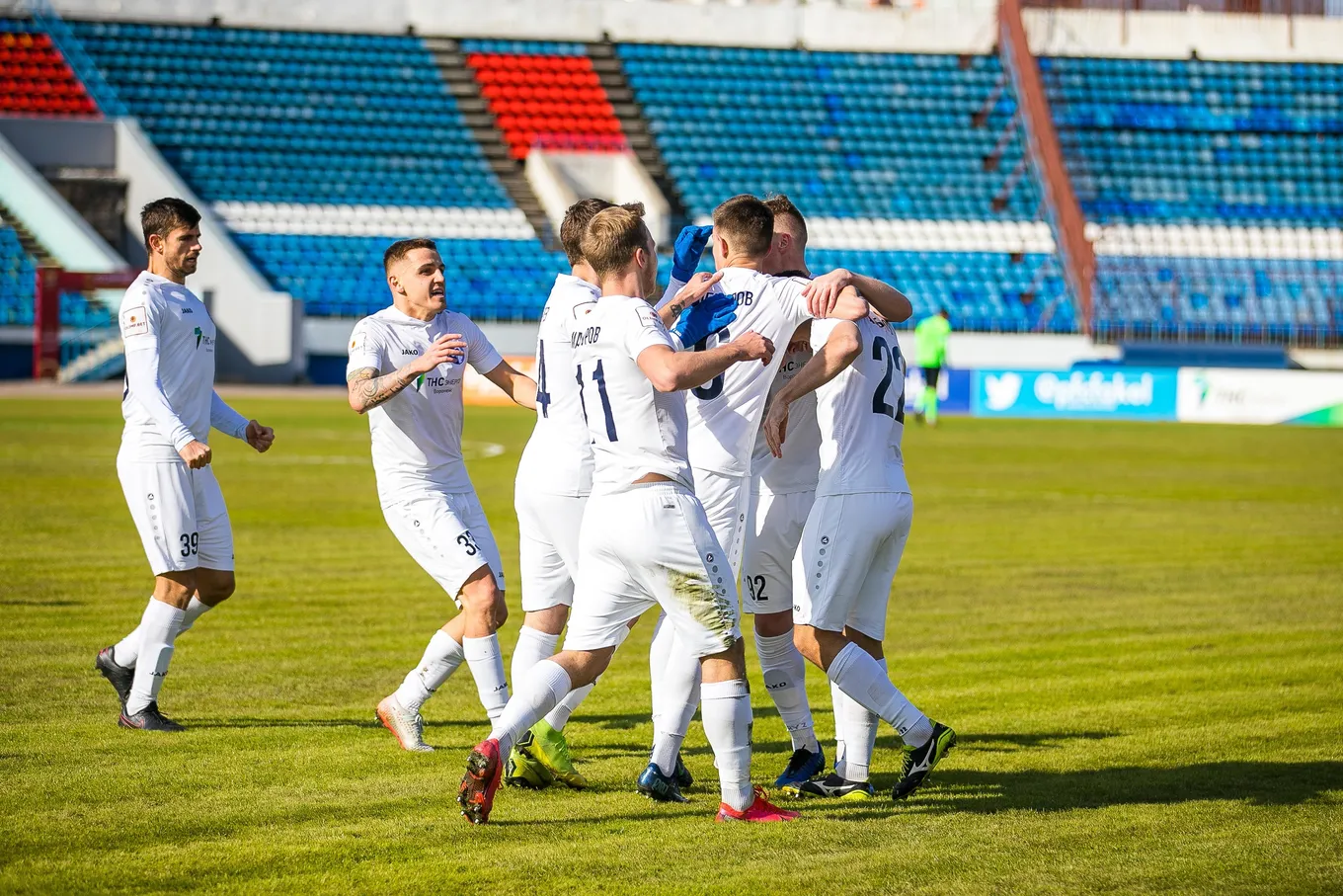 Динамо — Факел прогноз 28 марта: ставки и коэффициенты на матч ФНЛ