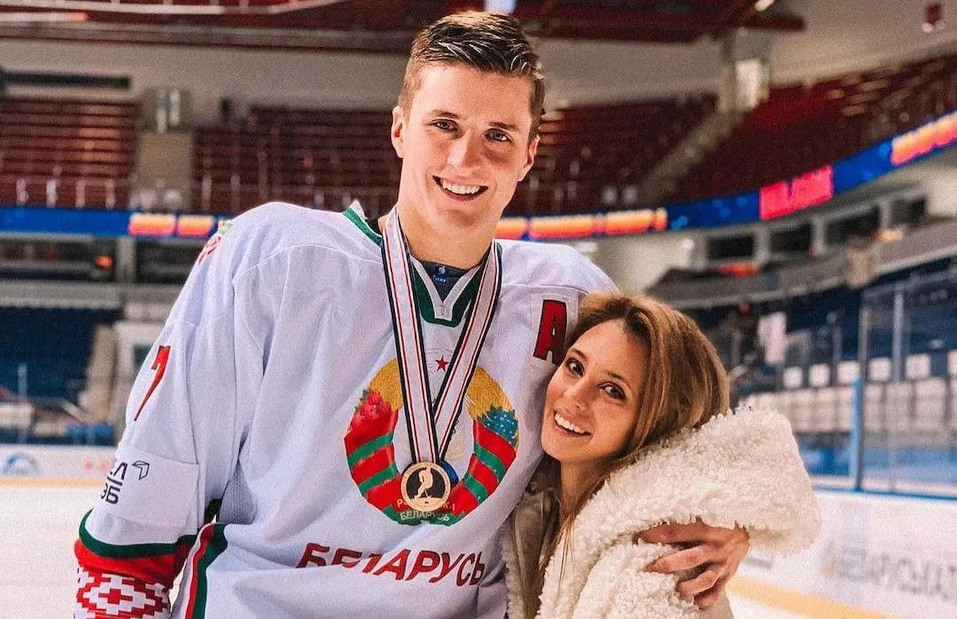Алексей Протас с женой. Фото: социальные сети хоккеиста
