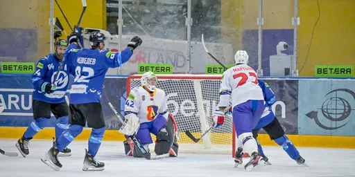 «Динамо-Молодечно» разгромило «Лиду» в матче регулярного чемпионата Экстралиги