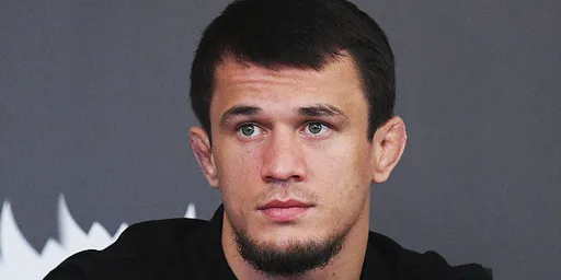 Усман Нурмагомедов и Пол Хьюз сделали вес перед титульным боем Bellator