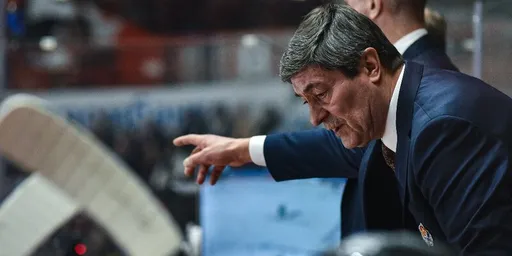 «Амур» продлил контракт с главным тренером Мартемьяновым