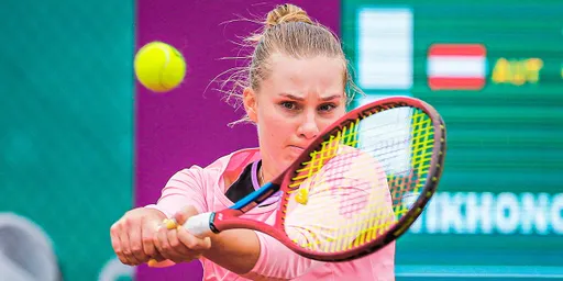 Россиянка Тихонова в паре с украинкой выиграла теннисный турнир ITF в США