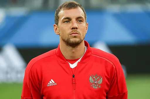 Дзюбу насмешил коллаж с Лукашенко на обложке FIFA 21