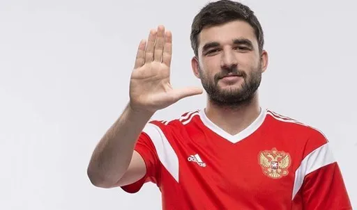 Георгий Джикия открыл счёт голам России в игре с Бельгией