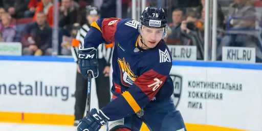 «Металлург» в Москве разгромил «Динамо» и одержал третью победу подряд, «Торпедо» дома одолело «Трактор»
