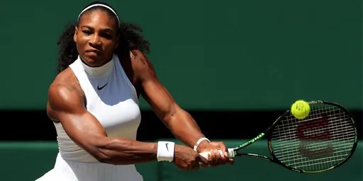 Серена Уильямс пробилась в третий круг Australian Open