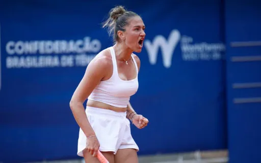 Ирина Шиманович вышла в 1/8 финала турнира в Валенсии