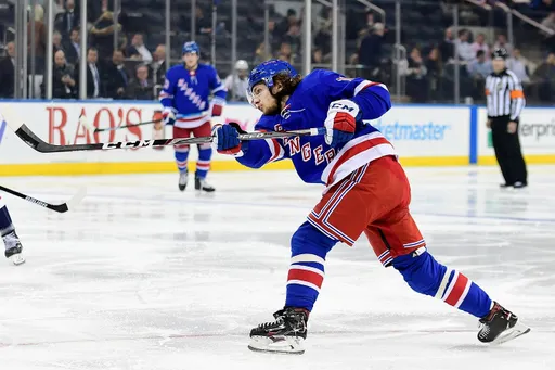 Агент Панарина допустил возвращение форварда в КХЛ после контракта с «Лос-Анджелесом»