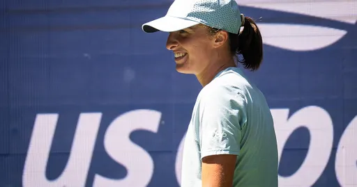 Ига Швентек пробилась во второй круг US Open — 2026