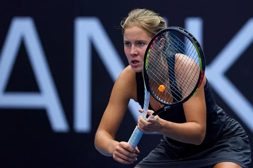 Захарова вышла во второй круг US Open, переиграв Аванесян