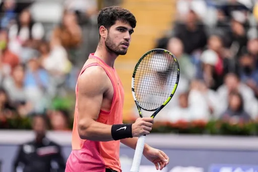Испанец Алькарас стал чемпионом турнира ATP-500 в Дохе