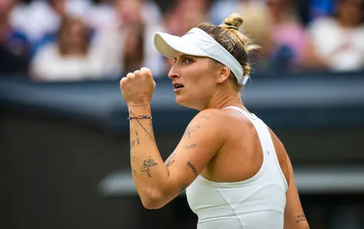 Вондроушова победила Рыбакину и сыграет с Соболенко в 1/4 финала US Open — 2025