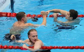 World Aquatics сняла запрет на участие белорусов в командных соревнованиях
