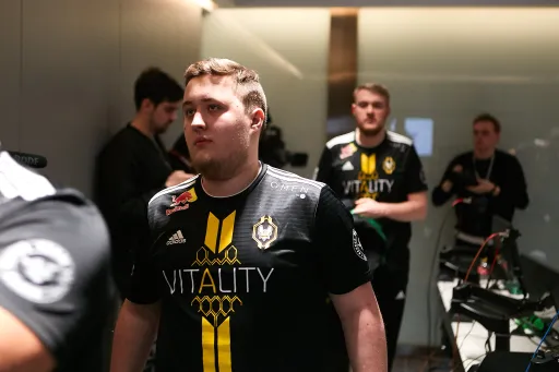 Natus Vincere — Team Vitality: прямая трансляция и коэффициенты на матч BLAST Premier Spring Final 2022