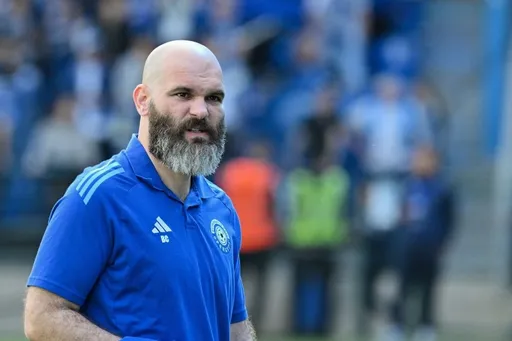 Главный тренер «Оренбурга» Слишкович: слава богу, рынок еще открыт