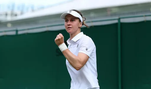 Самсонова взяла верх над Крейчиковой во втором круге турнира WTA-1000 в Торонто