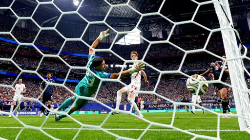 Американский вратарь Тимофей Сырель стал игроком «Бумпрома»