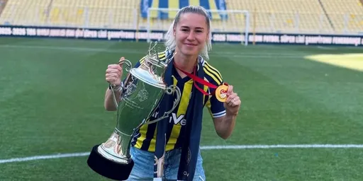 Карина Ольховик покинула футбольный клуб «Фенербахче»