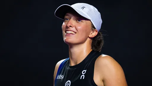Швентек разгромила Шнайдер и вышла в полуфинал турнира WTA-1000 в Торонто