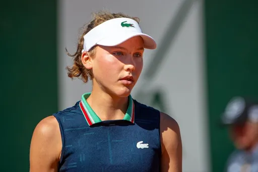 Эрика Андреева проиграла Беатрис Хаддад-Майе во 2-м круге Australian Open — 2025