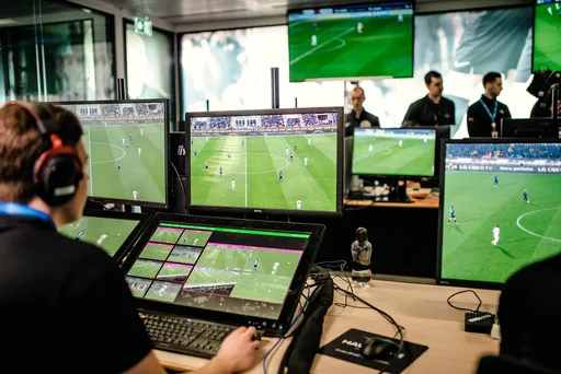 Василевич: все необходимое оборудование для работы VAR уже в Беларуси