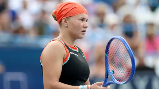 Шнайдер победила Калинскую и пробилась в 1/8 финала турнира WTA-1000 в Торонто