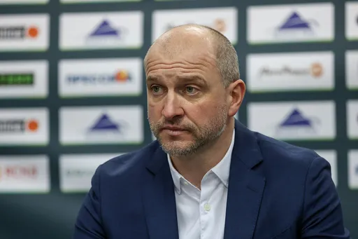 Скрипченко: Подстрелов упал на камни на беговой дорожке, у него кровяная ссадина