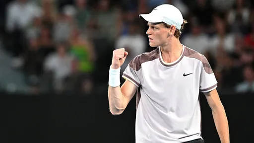 Синнер вышел в четвертьфинал Australian Open, обыграв Руне