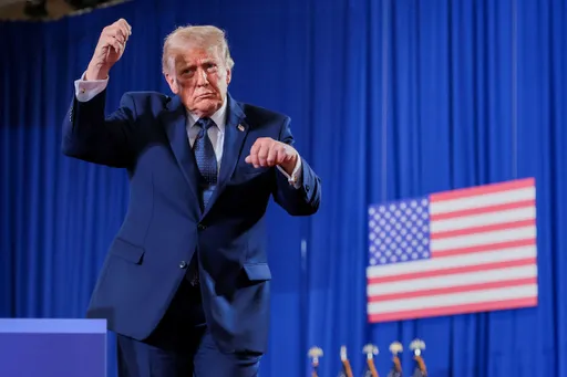 ФИФА хочет разрешить Трампу вручить трофей ЧМ, несмотря на нарушение протокола