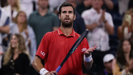 Хачанов вышел во второй круг турнира ATP-500 в Пекине, победив Оже-Альяссима