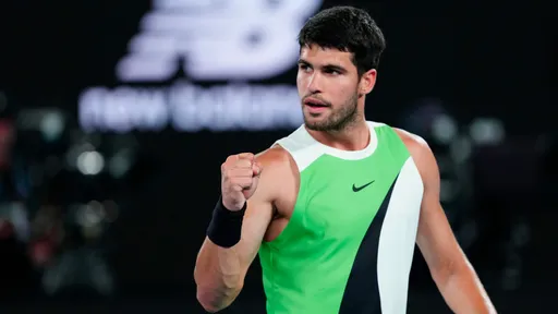 Алькарас вышел в полуфинал турнира ATP-500 в Токио после снятия Шаповалова