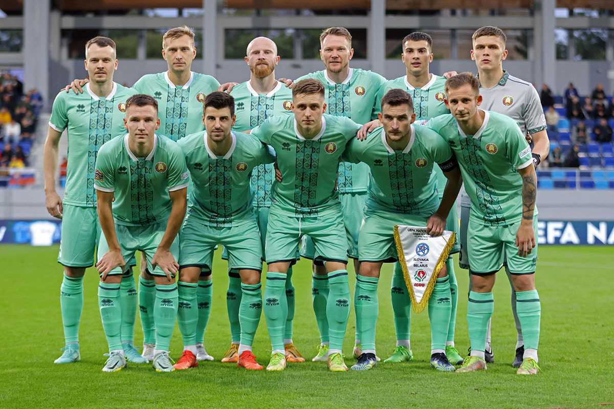 Сборная Беларуси опустилась на одну позицию в рейтинге ФИФА