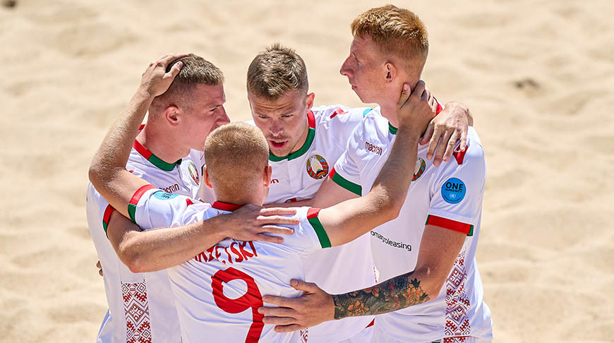 Сборная Беларуси по пляжному футболу стала единственной командой, которая не потеряла ни одного очка на групповом этапе ЧМ