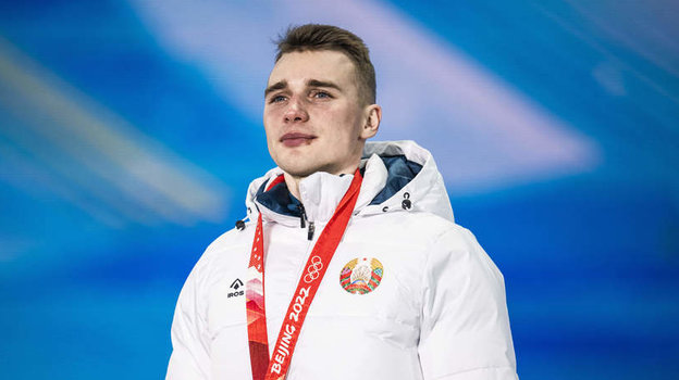 Смольский занял второе место в большом масс-старте на этапе Кубка России