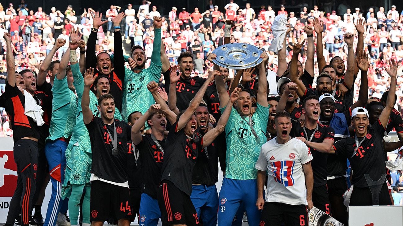 Бавария — чемпион Германии 2023/24
