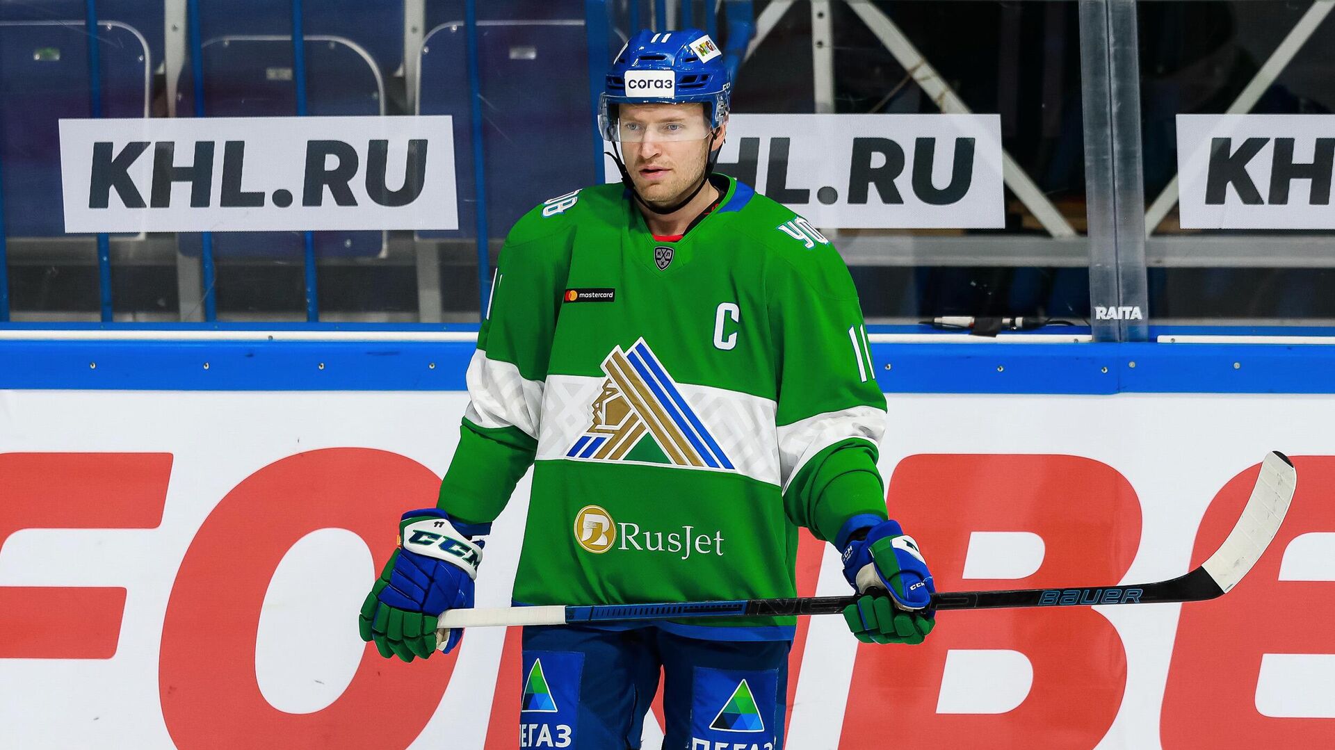 «Салават Юлаев» одолел «Адмирал» и вышел в плей-офф КХЛ