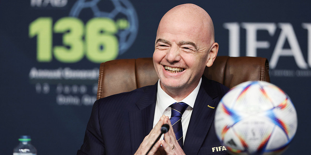 ФИФА ведет расследование по поводу песни, оскорбляющей французских игроков