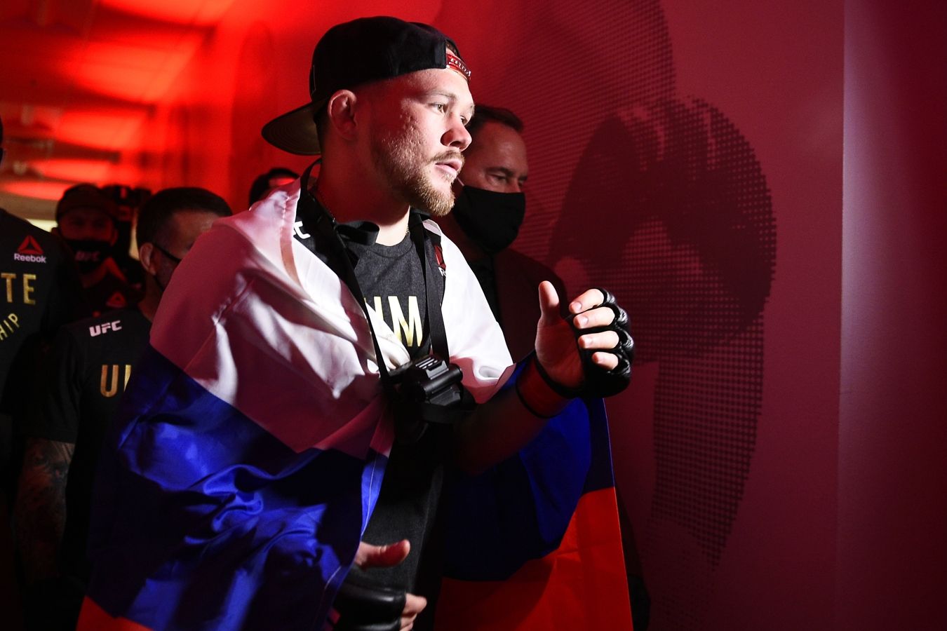 Россиянин Петр Ян подписал долгосрочный контракт с UFC