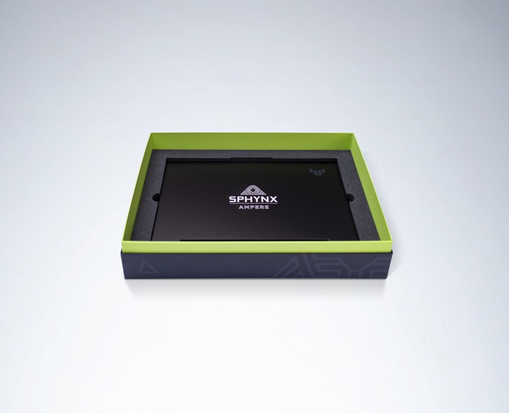 NVIDIA выпустила подарочный набор для геймеров с ноутбуком, дезодорантом и гелем для душа