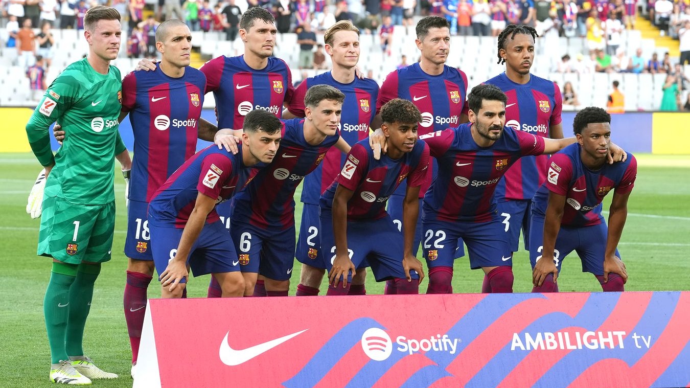 «Барселона» планирует продлить контракт с Де Йонгом ради финансовой выгоды