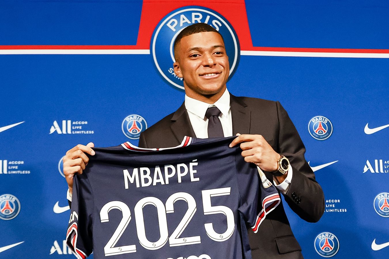 Прогнозы и ставки на Примеру в сезоне 2023/24: состоится ли долгожданный трансфер Мбаппе в «Реал»?