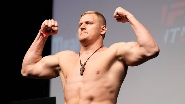 Россиянин Павлович оказался легче британца Аспиналла перед боем UFC